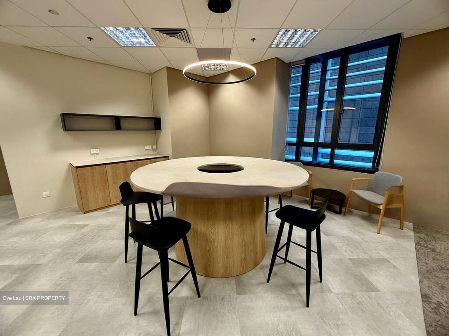 PLUS (D1), Office #454795971